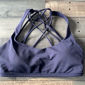 Free to be WILD sports bra (Navy)